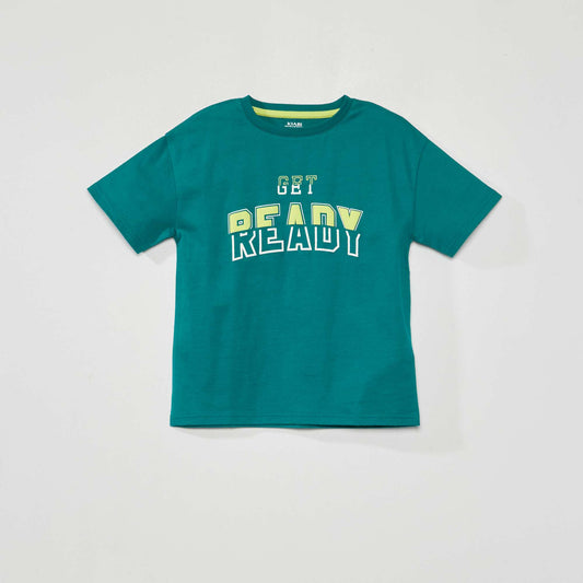 T-shirt with message GREEN