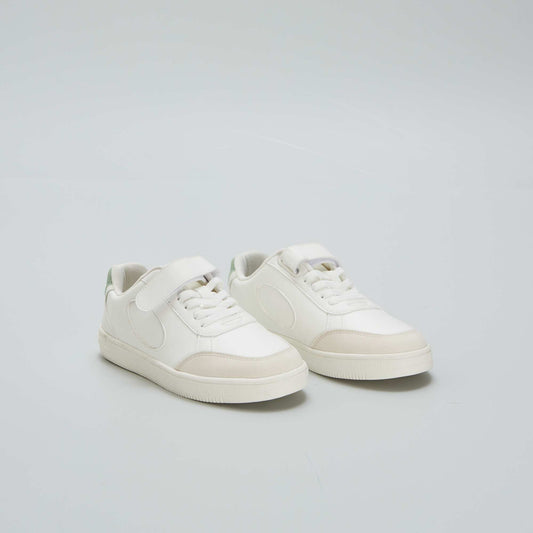 Low-top trainers with Velcro and laces white