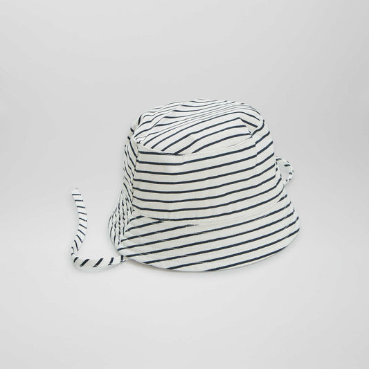Bucket hat with tie fastening WHITE