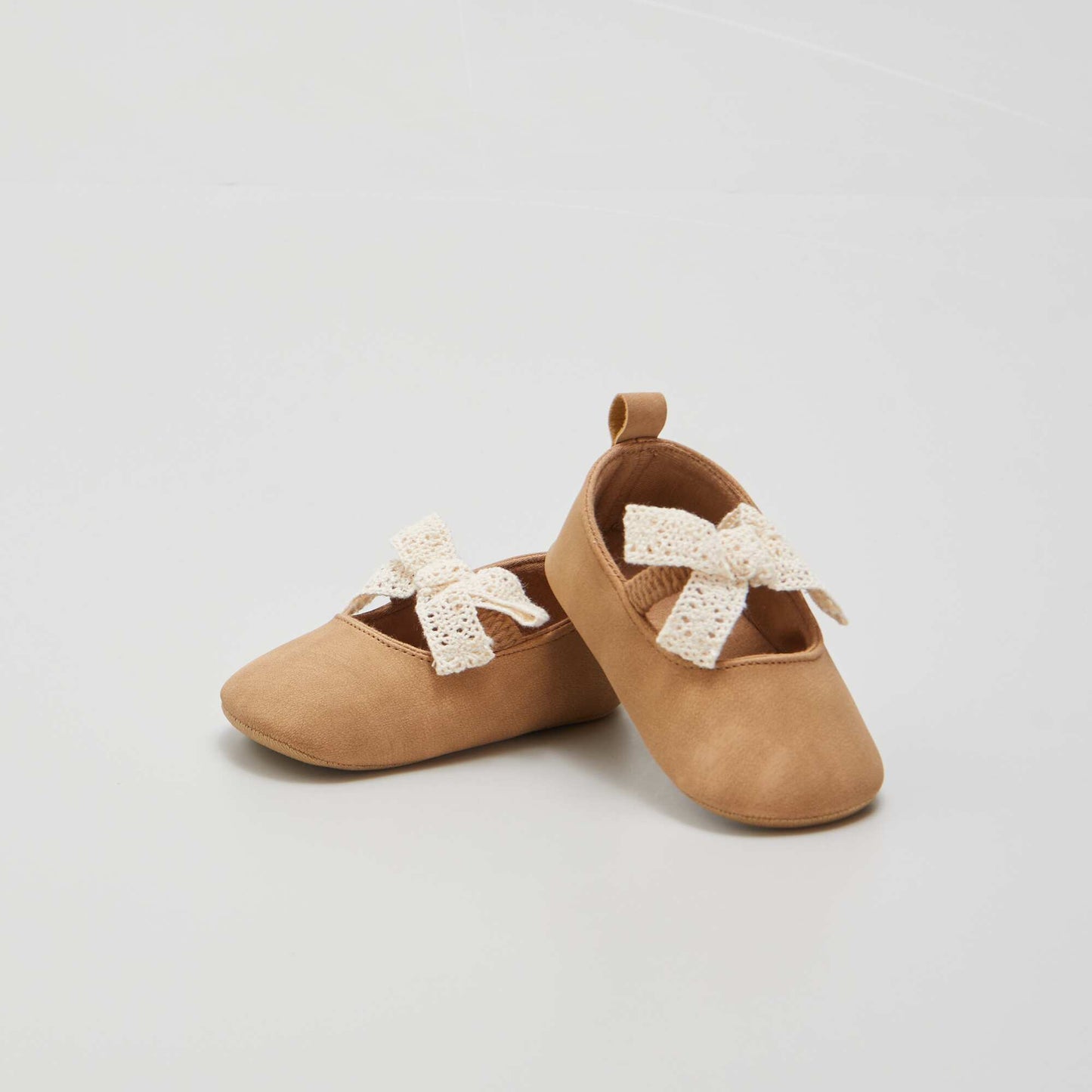 Ballet pumps with elasticated strap BEIGE