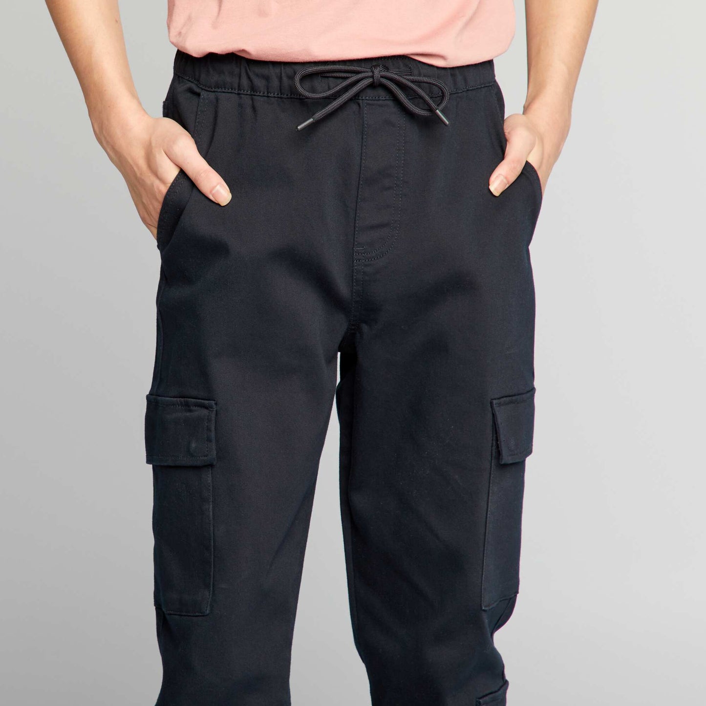 Trousers with side pockets black