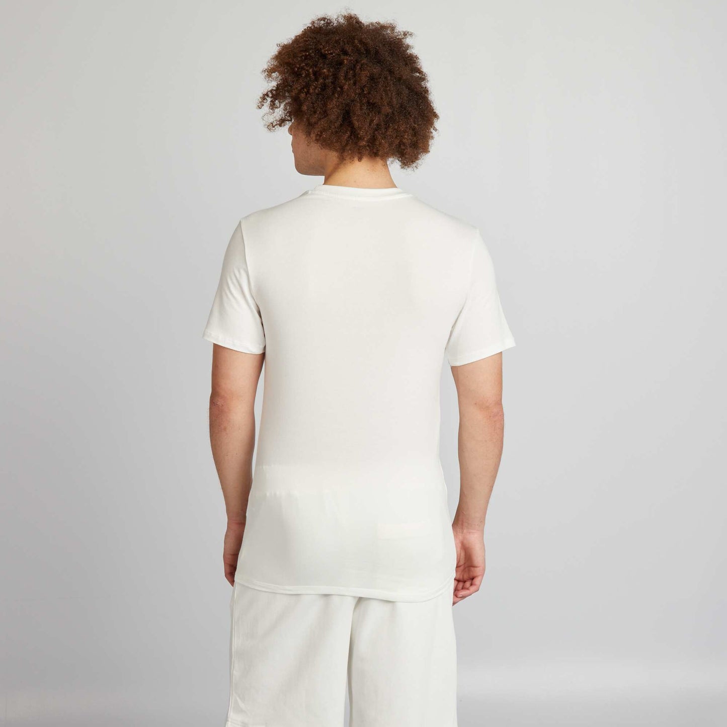 تيشرت جيرسي أبيض