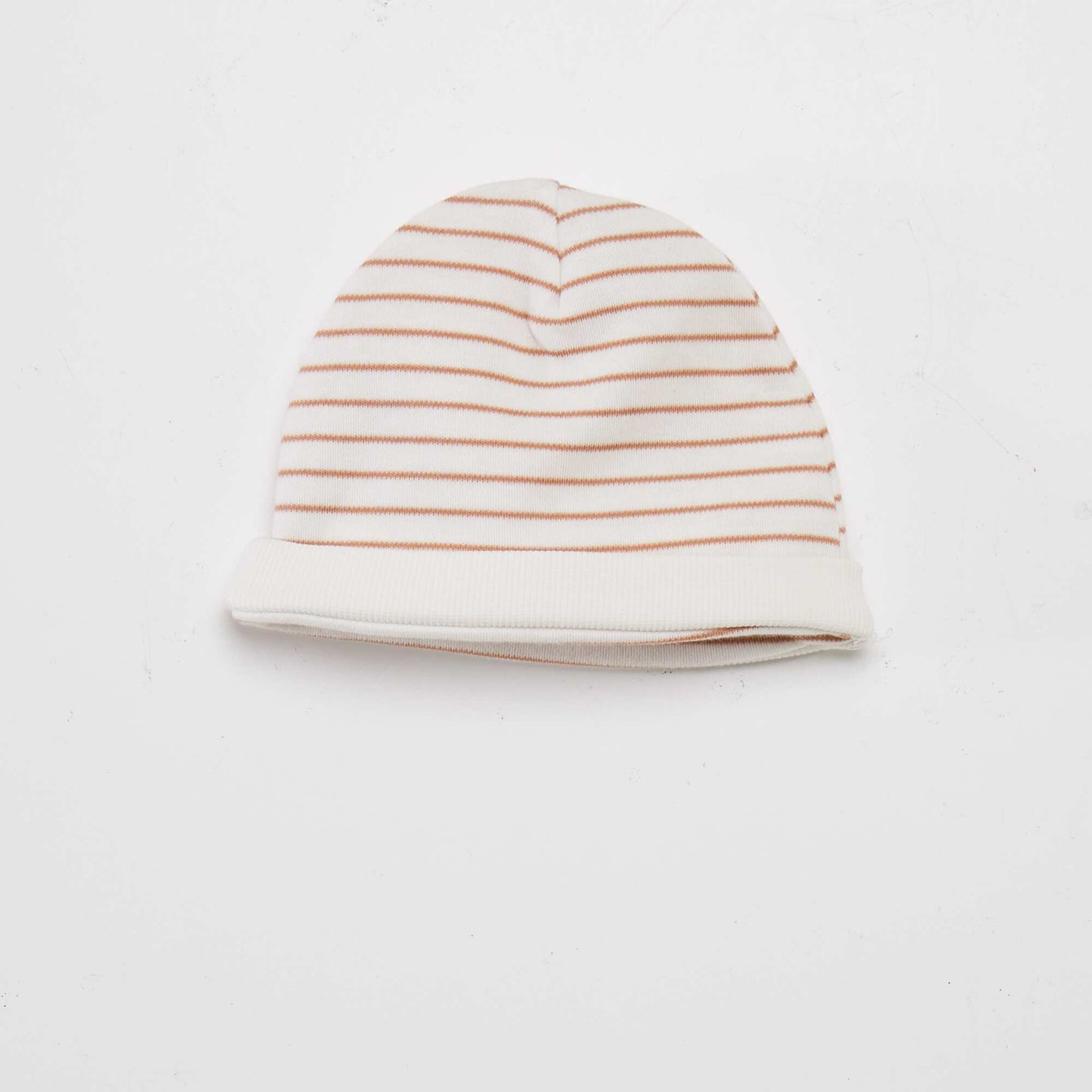 الجسم + قيعان مع القدمين + طقم قبعة صغيرة أبيض