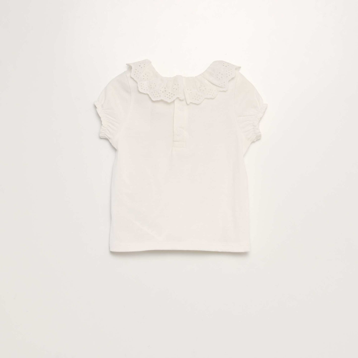 تي شيرت ديزني بياقة بيتر بان أبيض