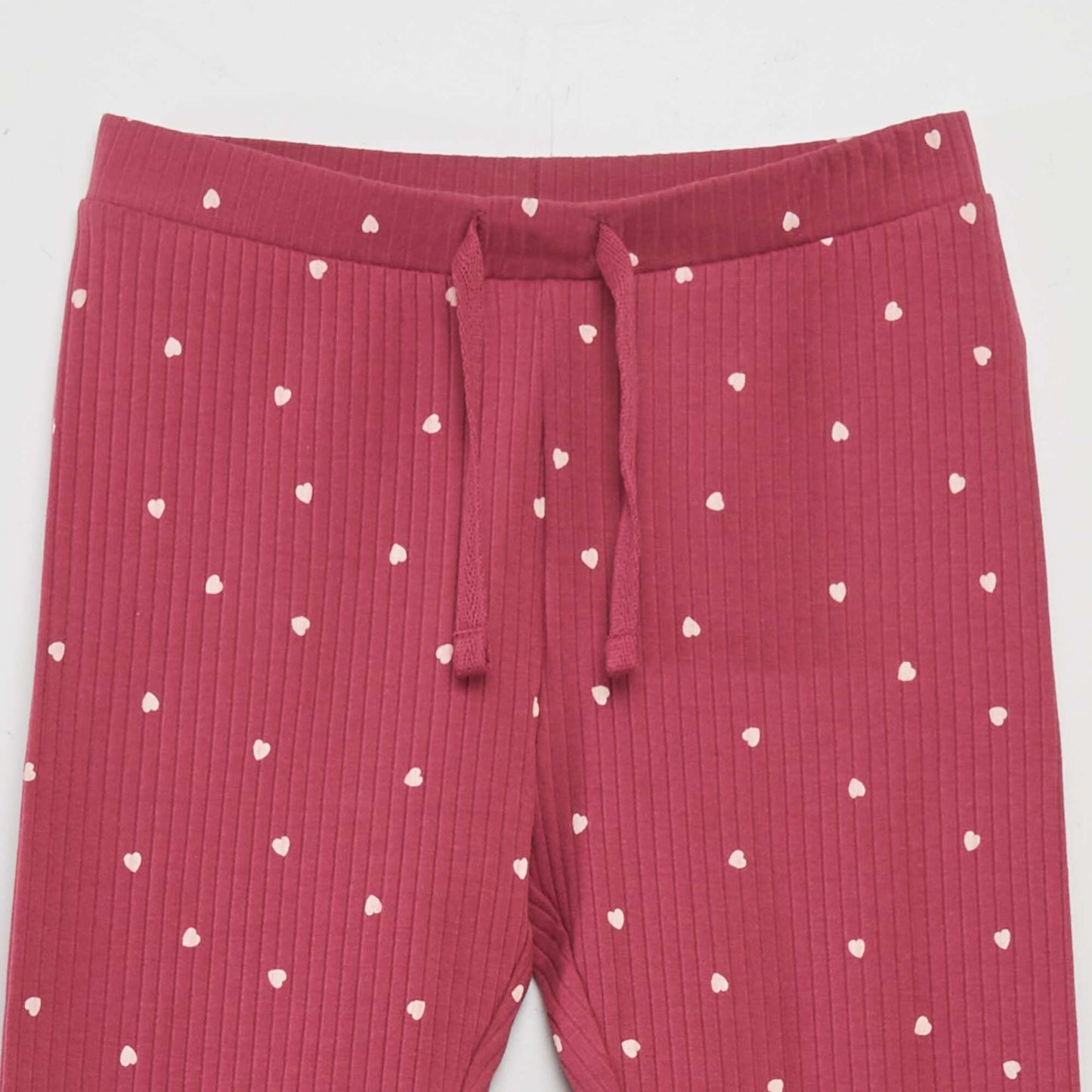 طماق مضلعة وردي