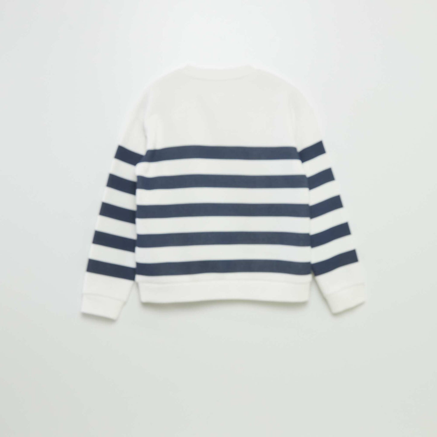 ياقة هينلي سويت شيرت بيجي