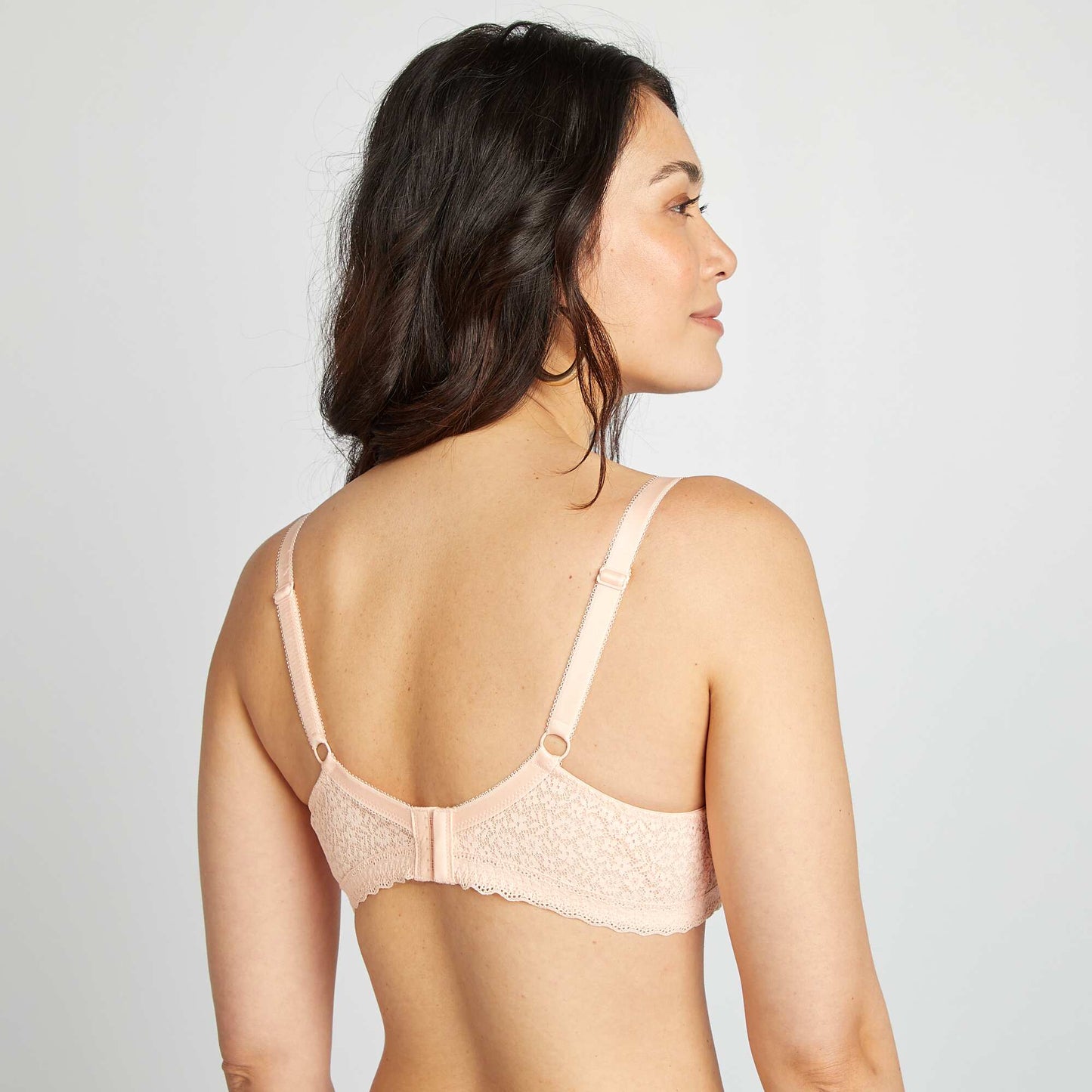 حمالة صدر دانتيل كاملة المقاس لأكواب D و E باللون الوردي