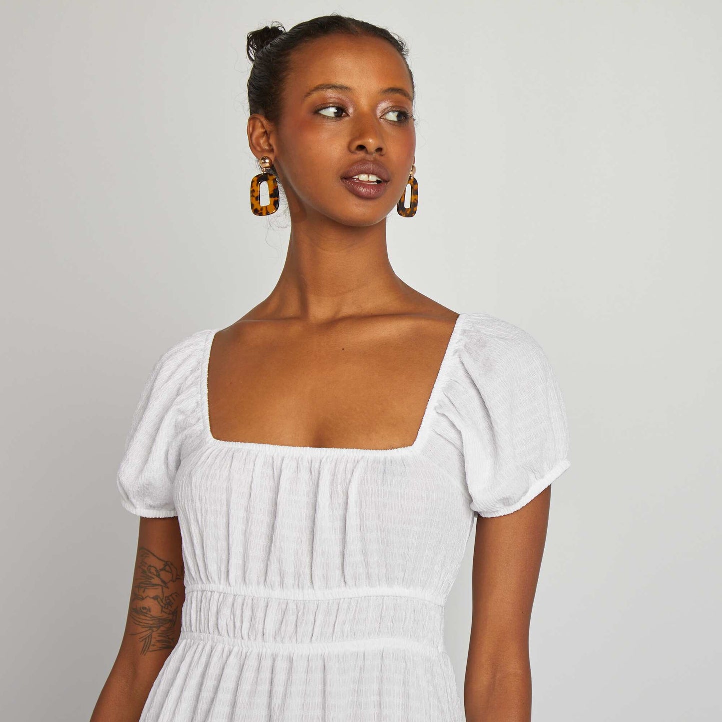 فستان كريب قماش طويل أبيض