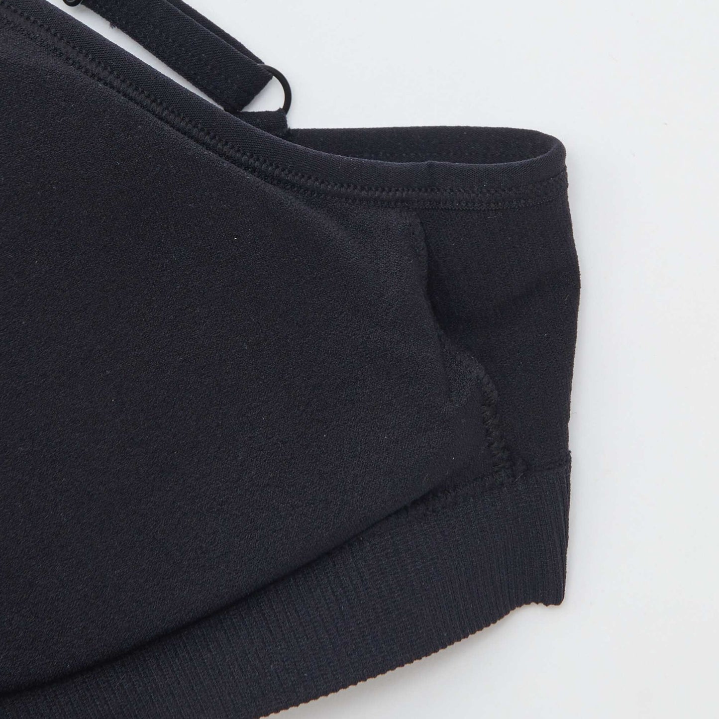 عبوة من 2 حمالات صدرية مضلعة 2 أبيض