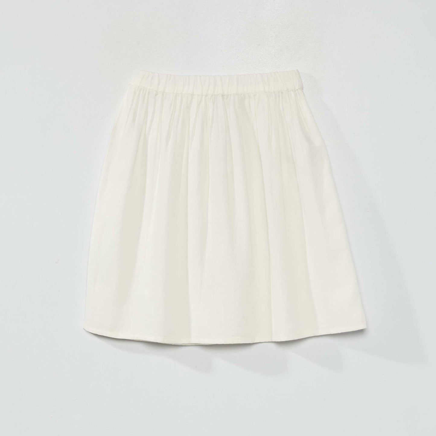 Long flowing skirt snow white