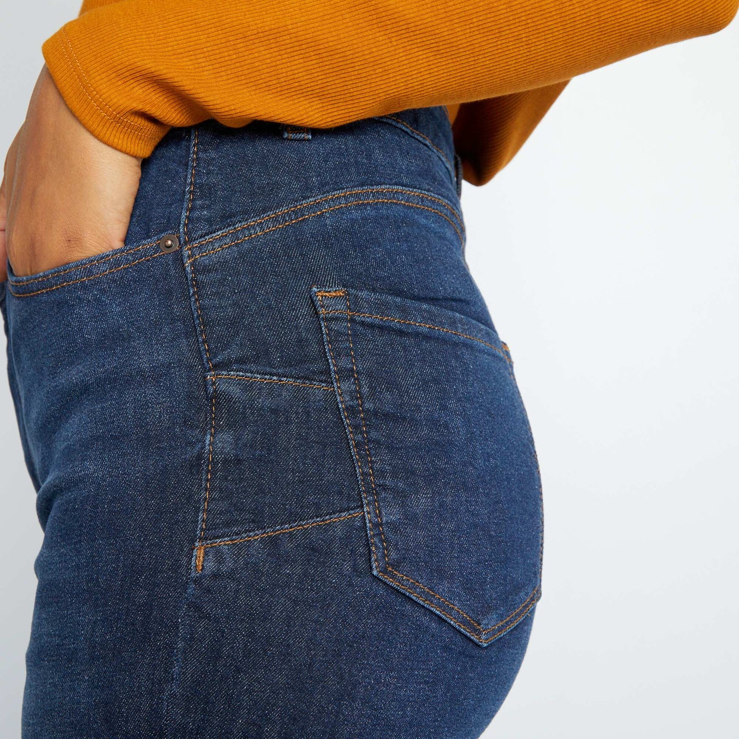 بنطلون جينز ضيق عالي الخصر - L30 RINSE1