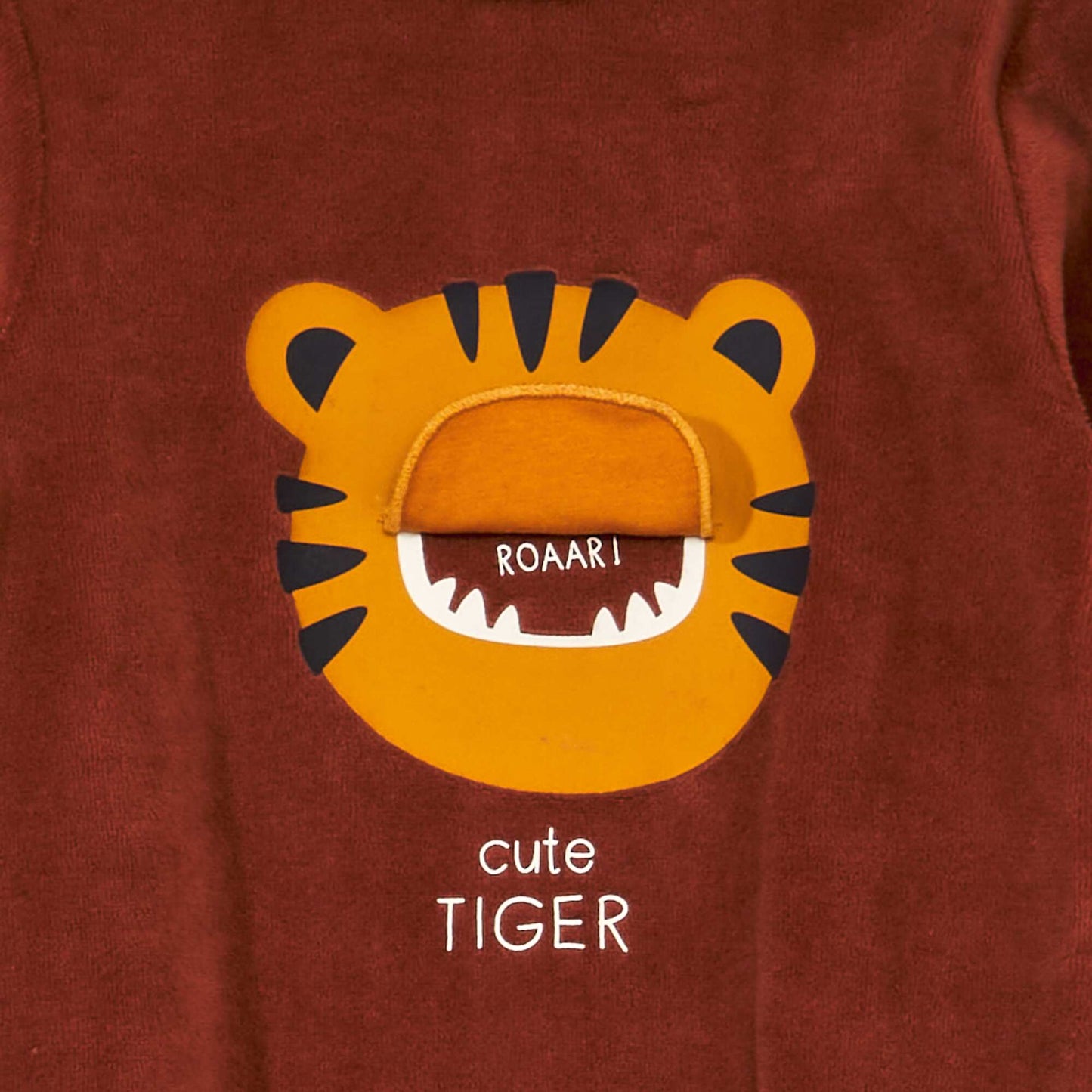 Velour sleepsuit RED_TIGER