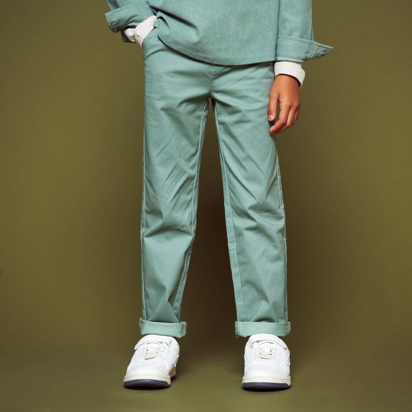 Chinos with textured pattern GREEN