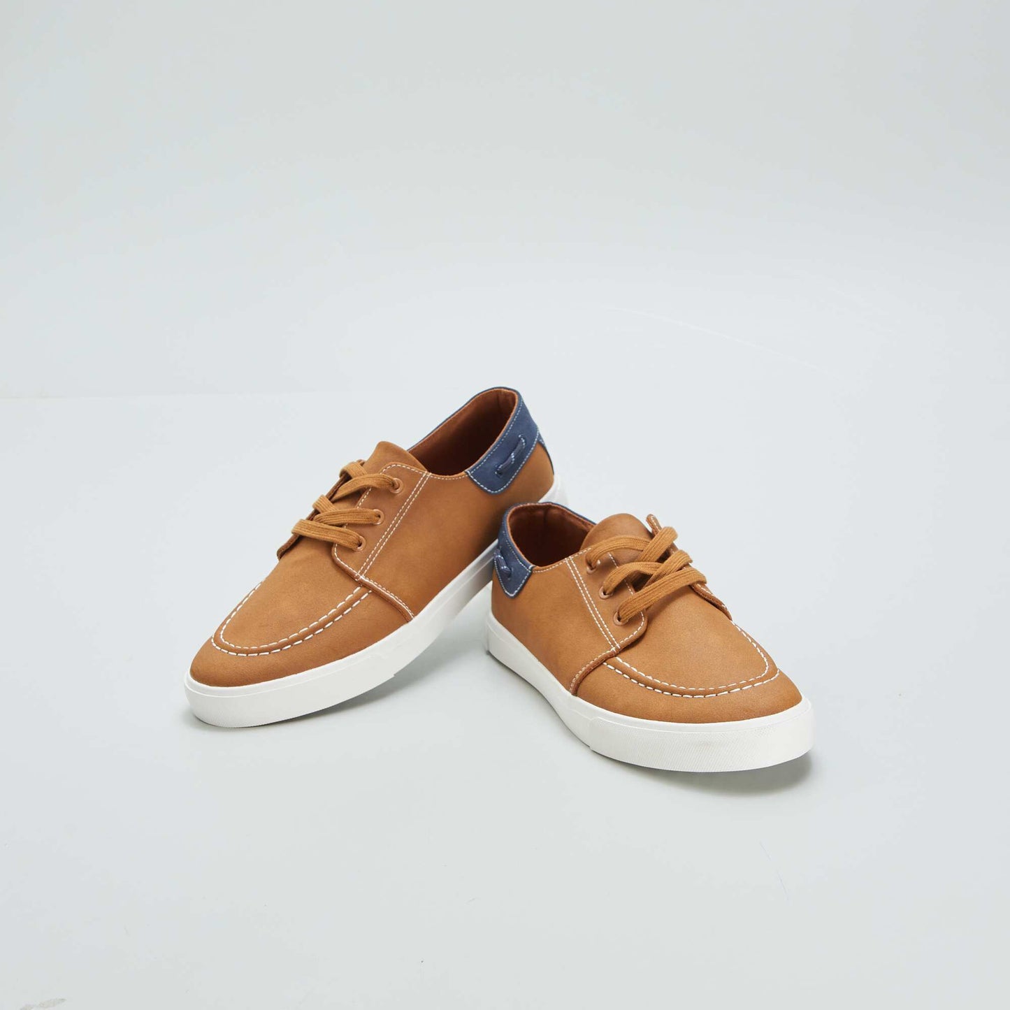 Lace-up deck shoes BROWN