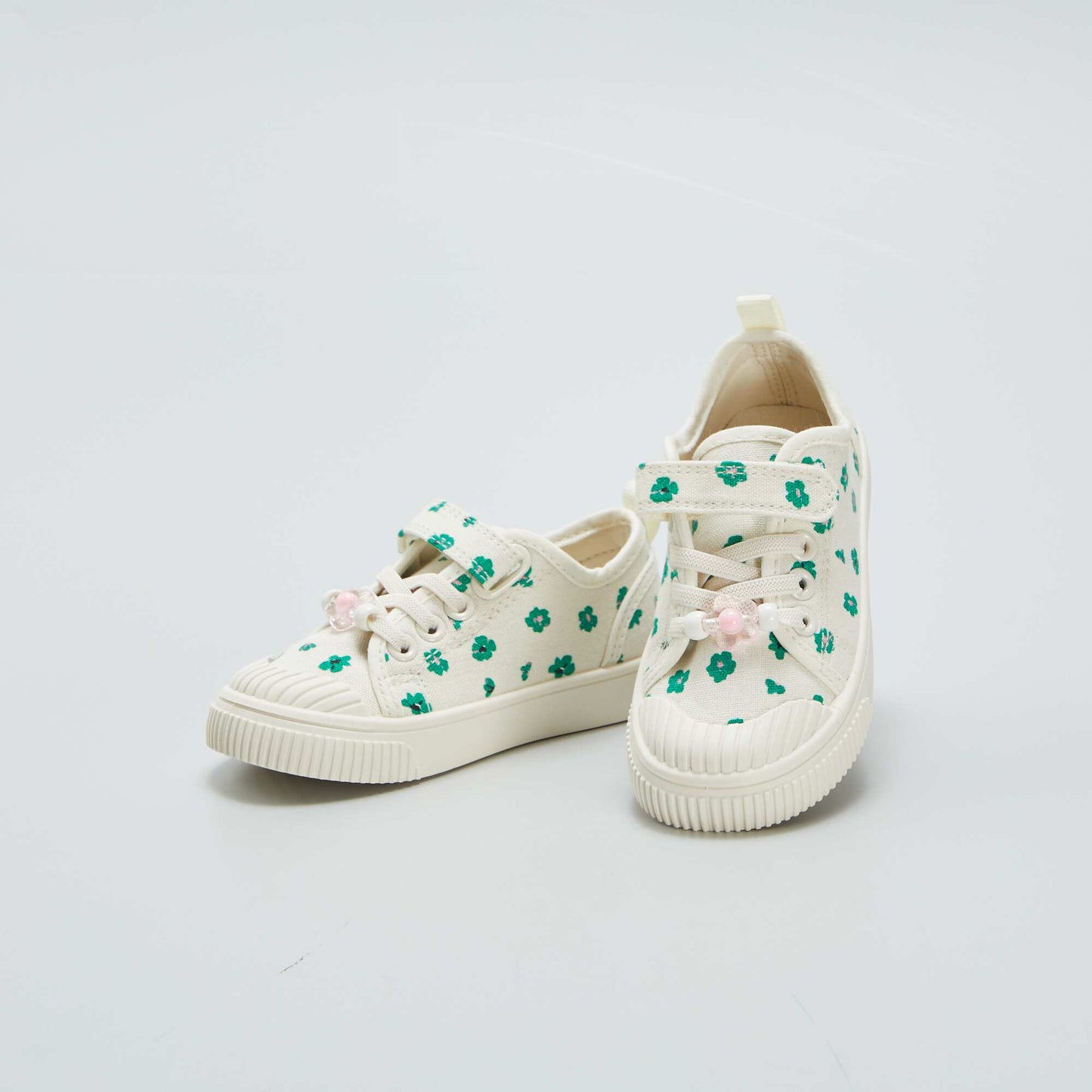 أحذية رياضية قماشية مع تمائم فيلكرو + أخضر