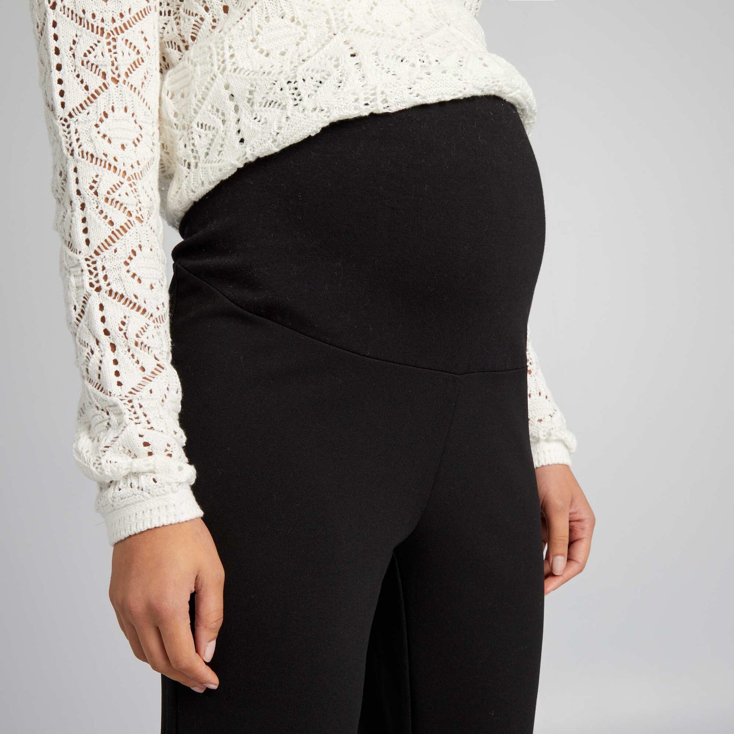 Flared maternity trousers black