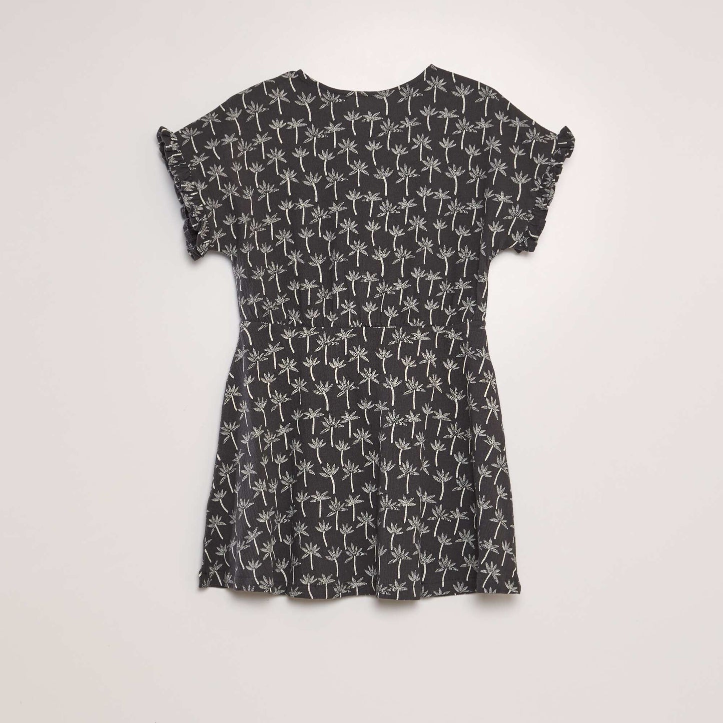 فستان مكشكشش أسود