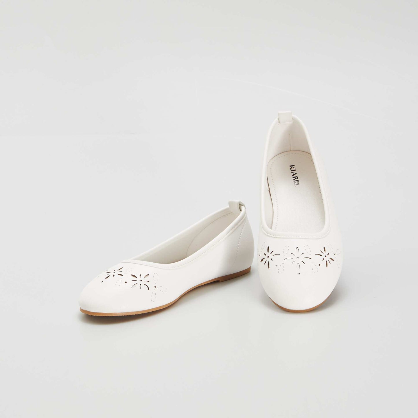 Ballet pumps with openwork details BEIGE