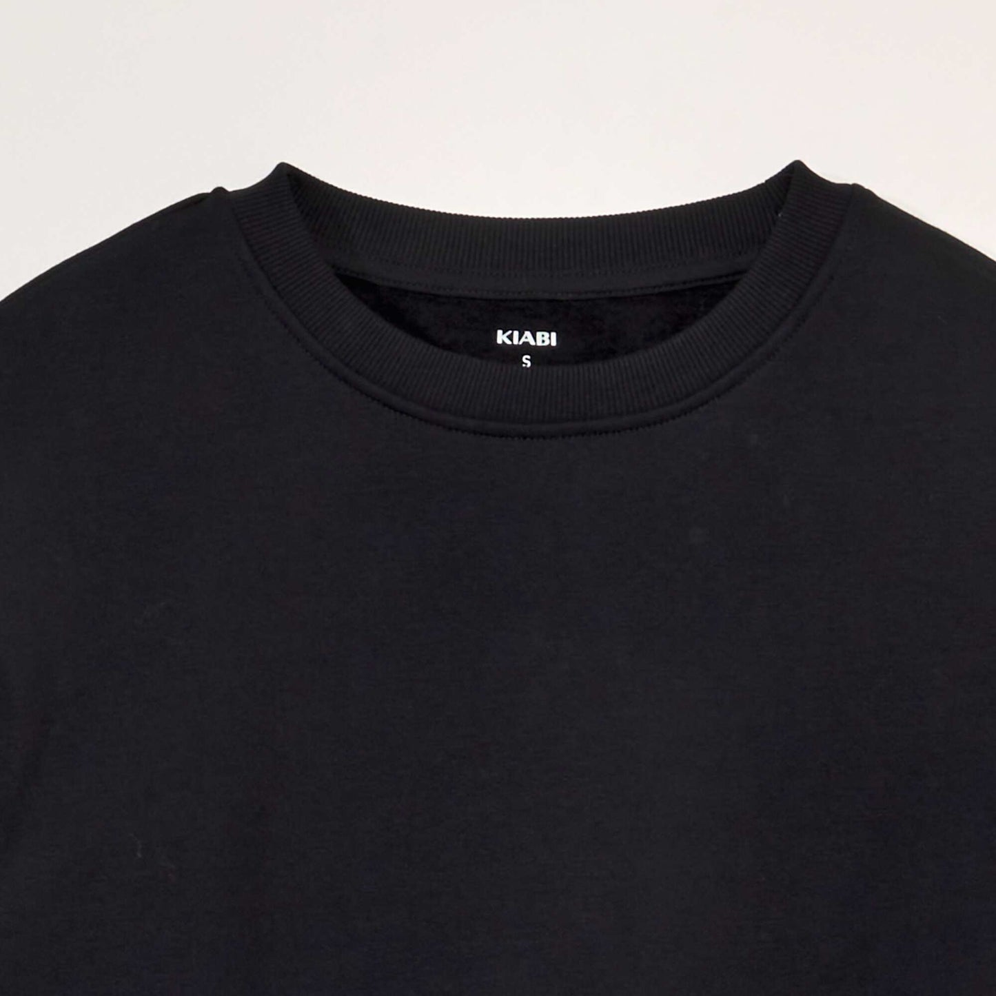 Round neck sweater with sweatshirt fabric lining REAL BLACK