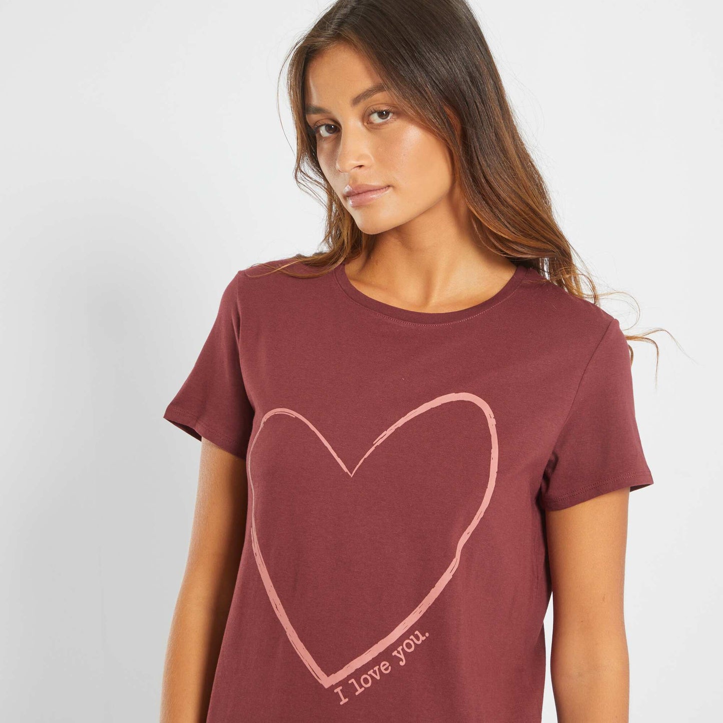 قميص نوم أحمر