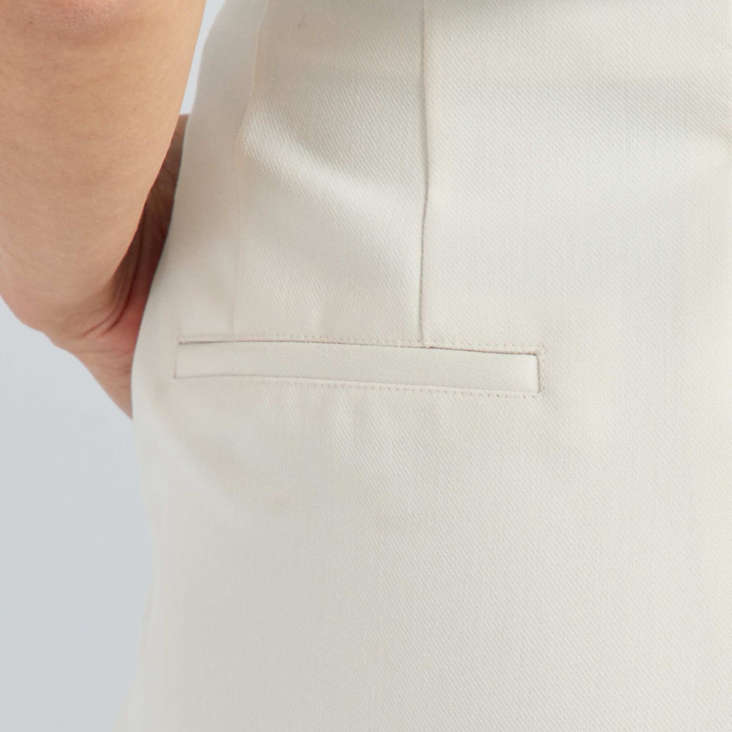 Smart high-waisted shorts LIMESTONE C2