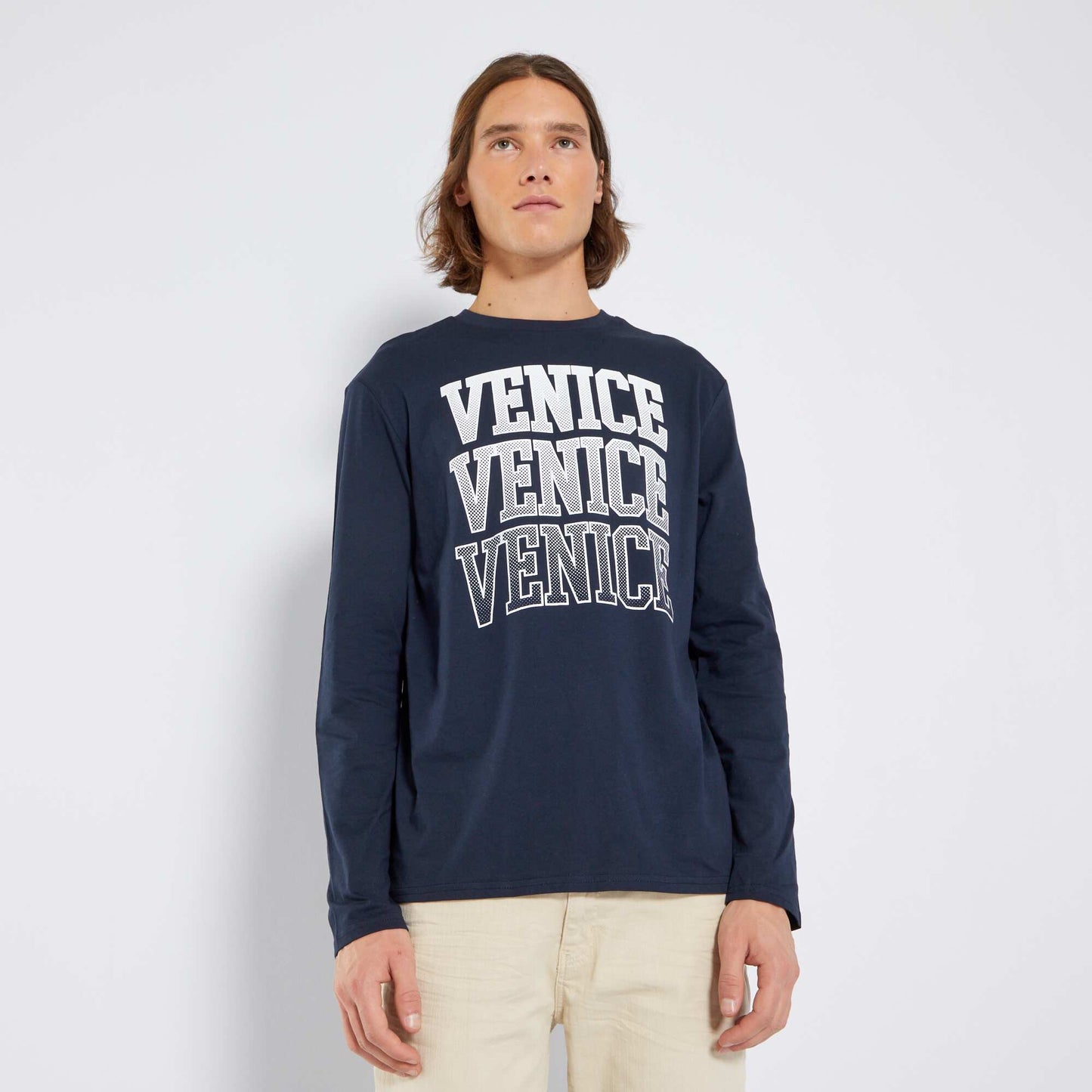 تيشرت جرسية طباعة زخرفية رمادي