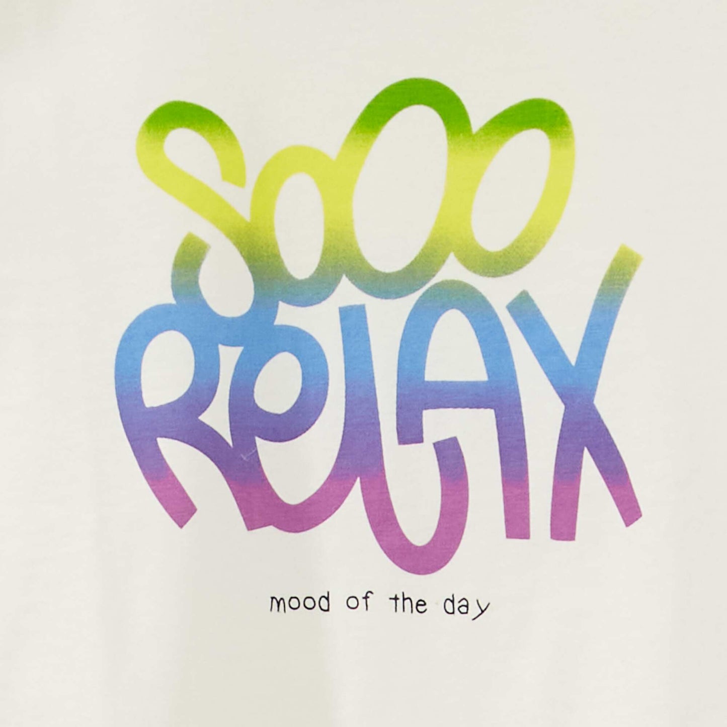 تيشرت أبيض مطبوع