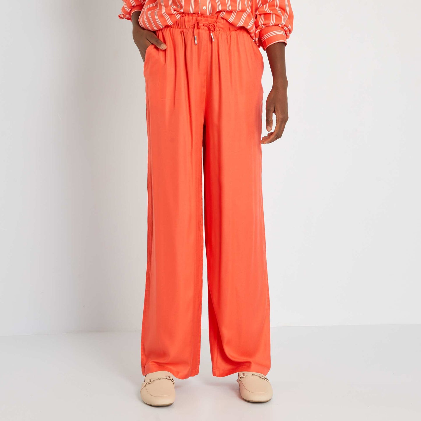 Flowing trousers with elasticated waist RED