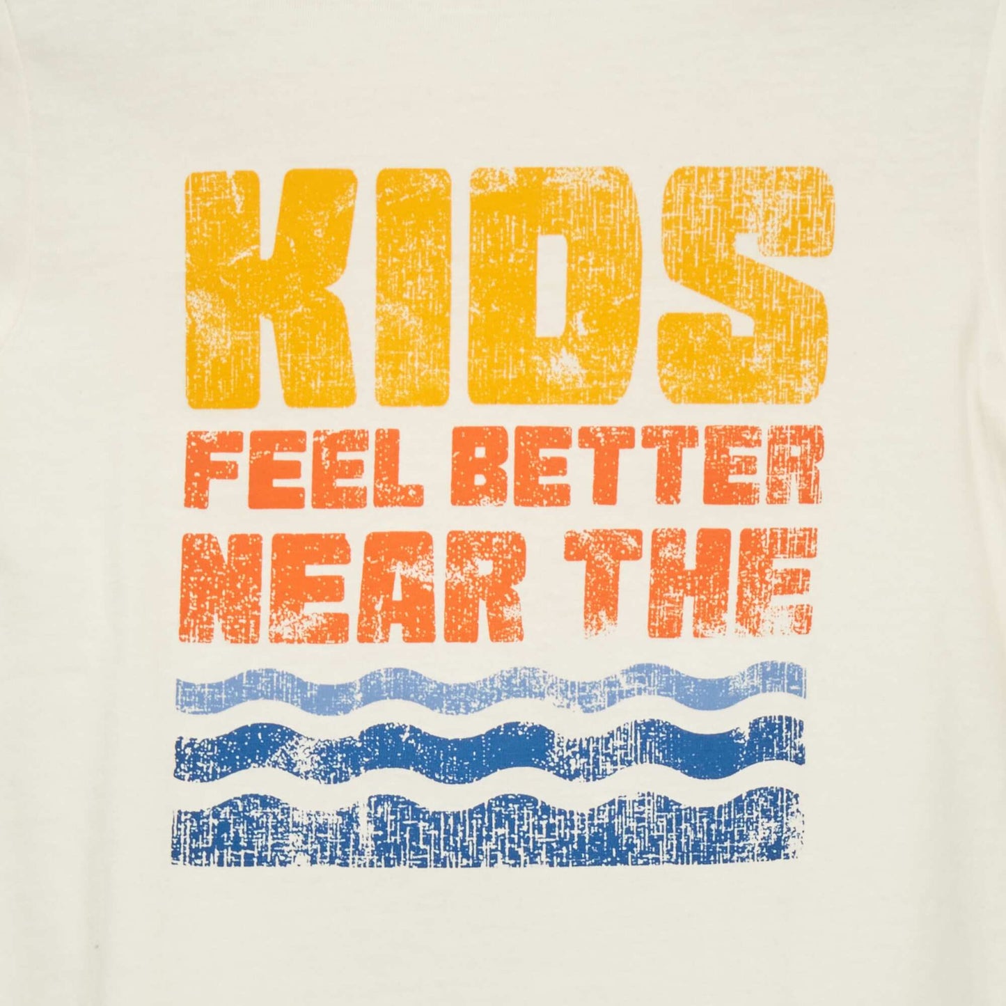 تي شيرت بأكمام قصيرة مطبوعة بيج