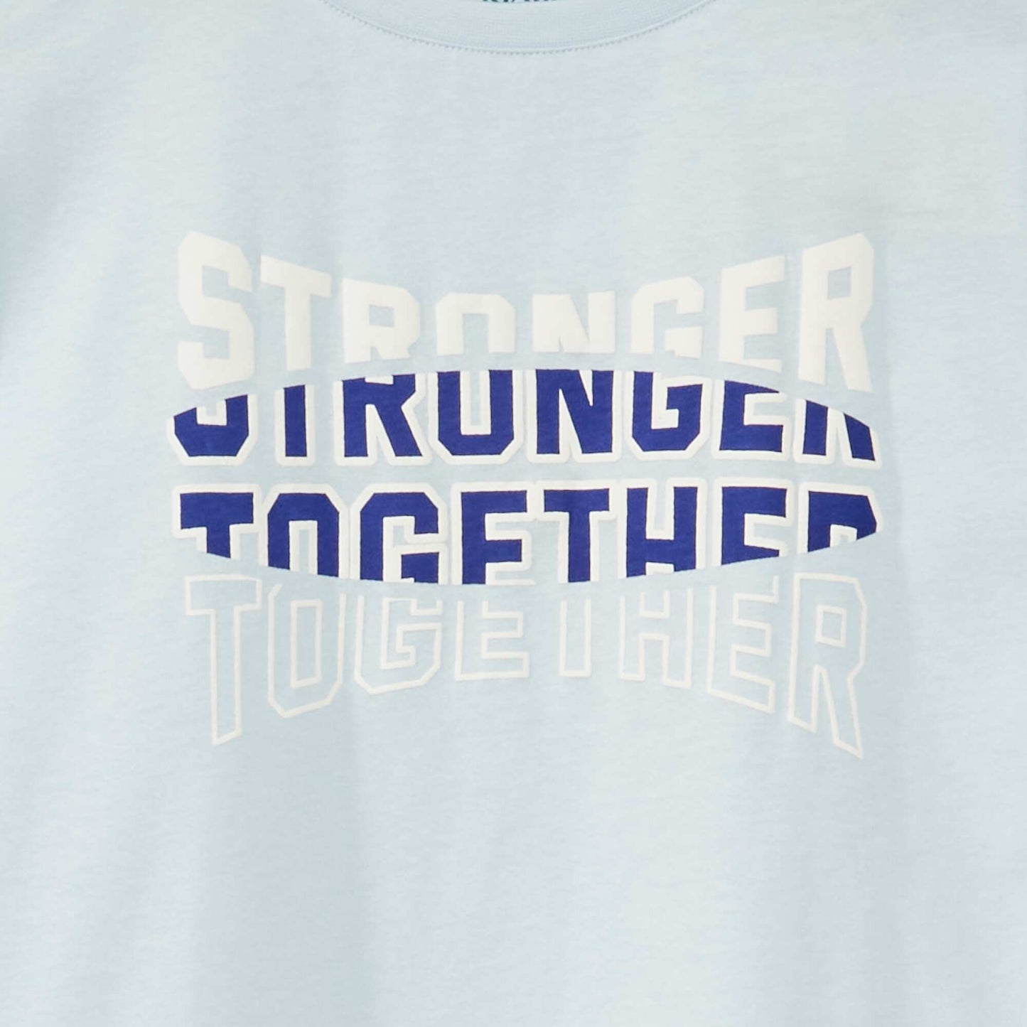 T-shirt with message BLUE