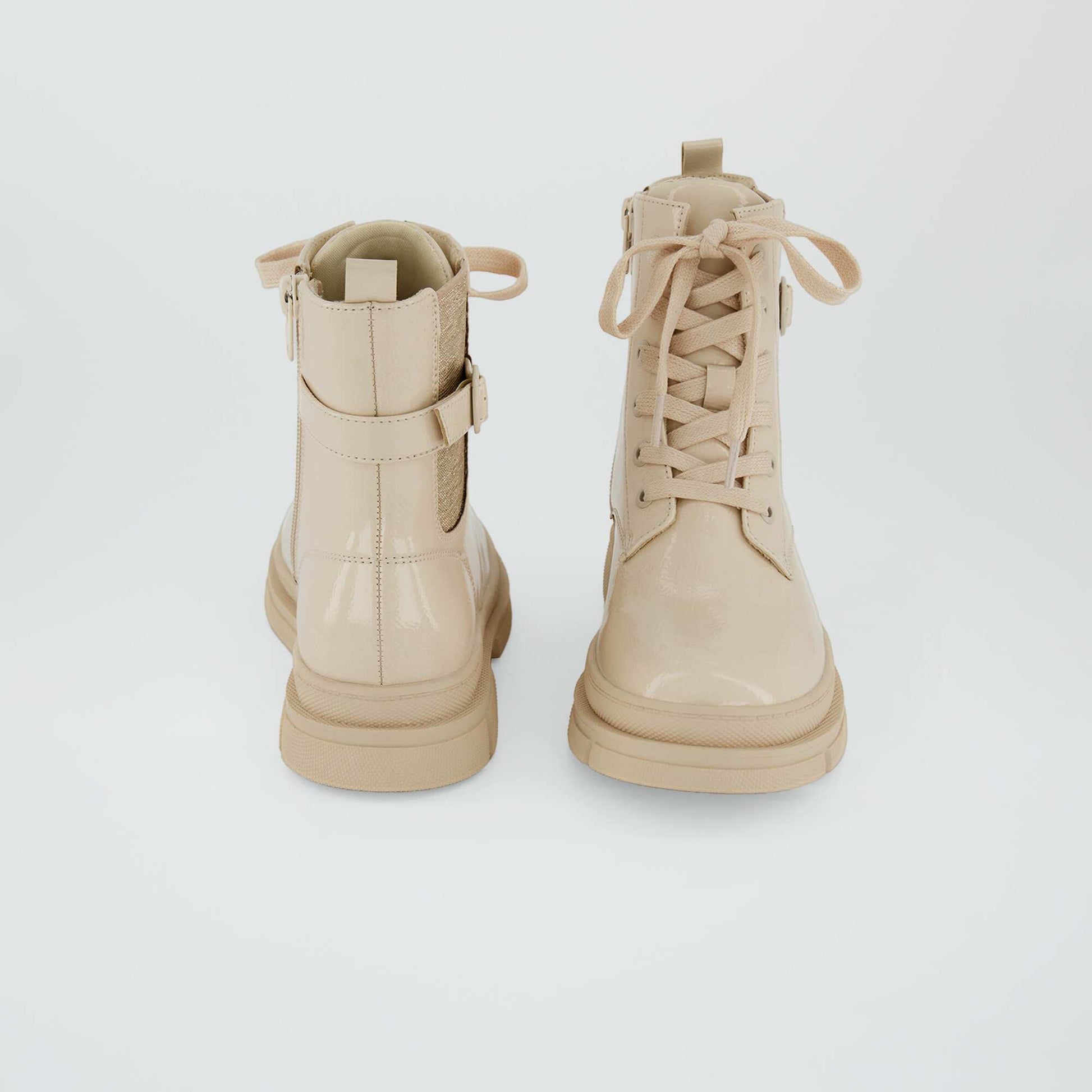 حذاء كاحل برباط ونعل مسنن BEIGE