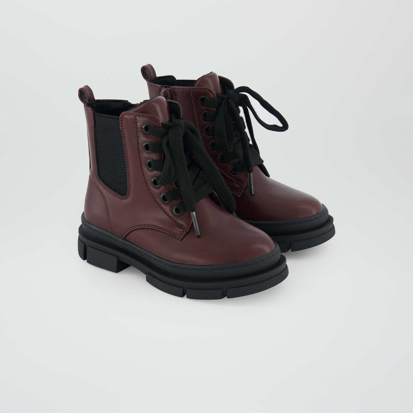 Lugged ankle boots RED