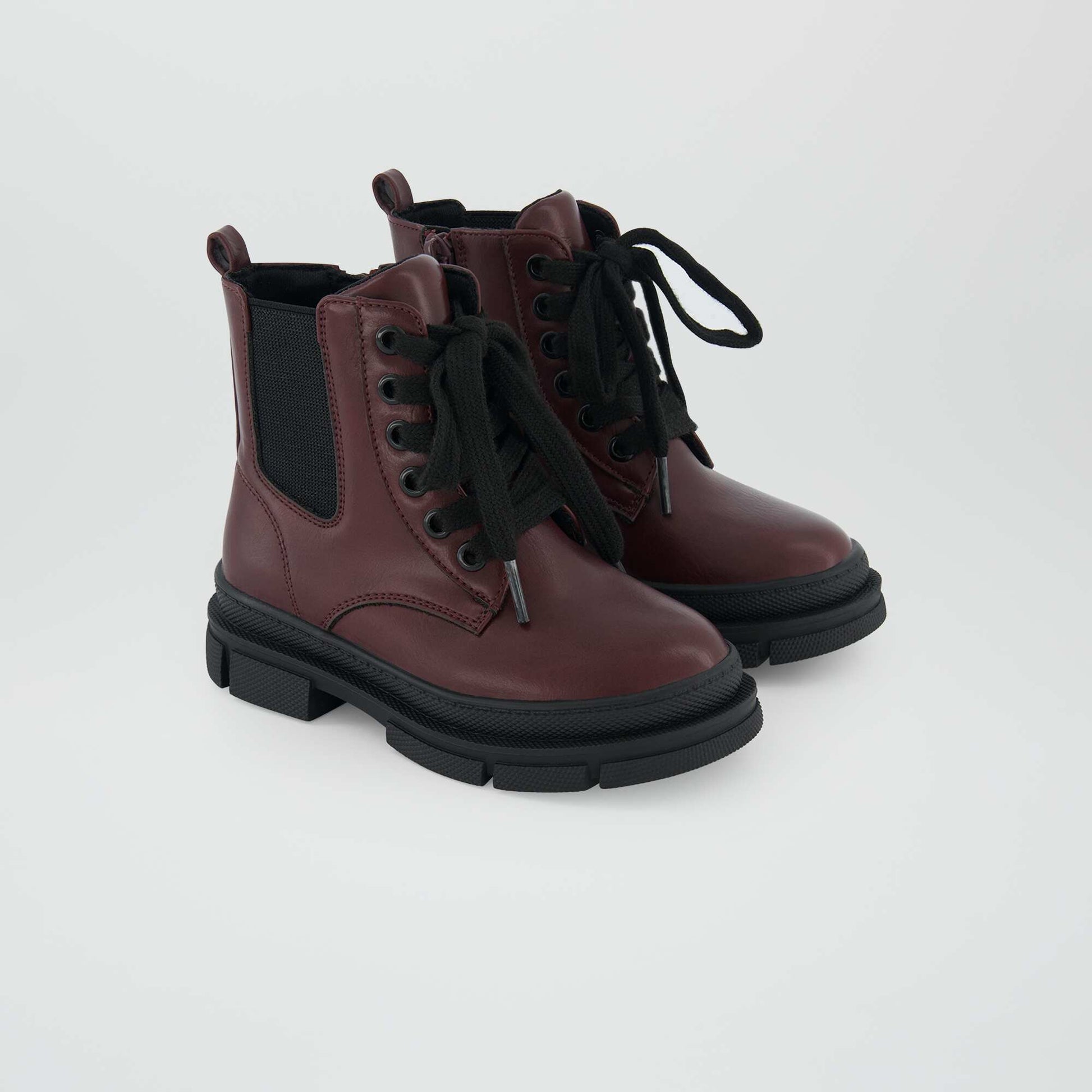 Lugged ankle boots RED