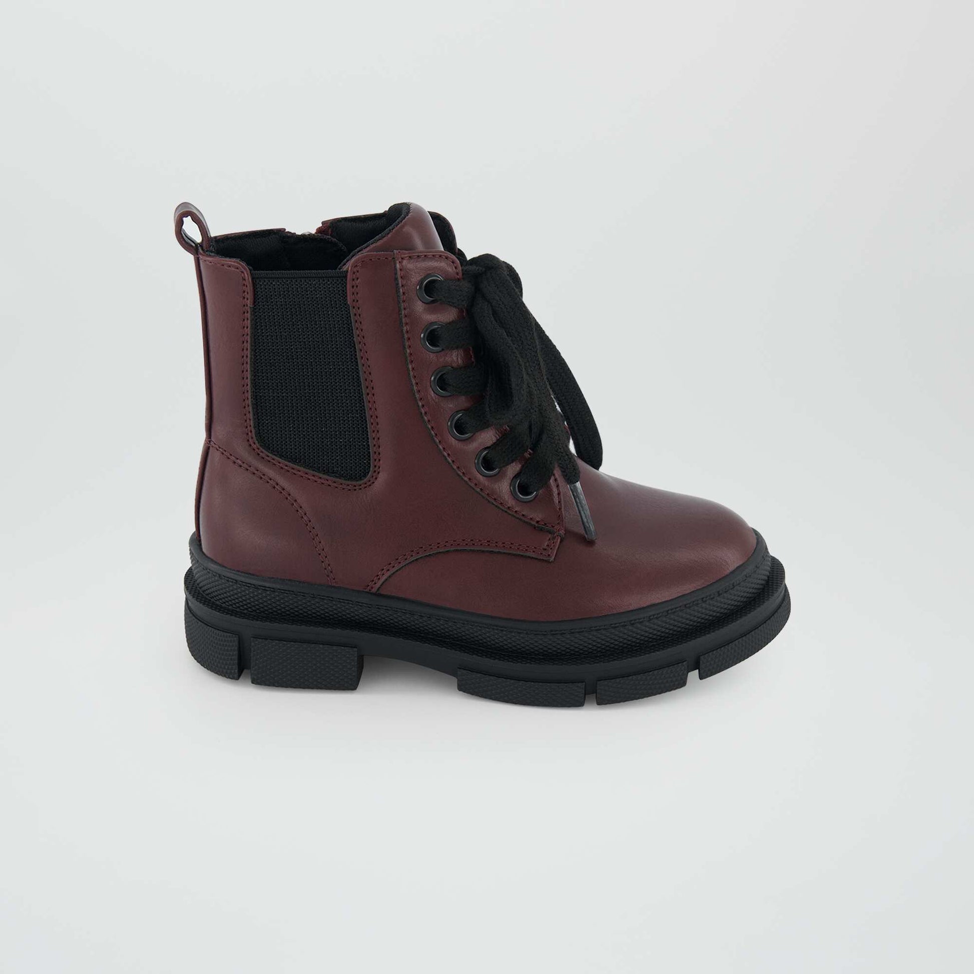 Lugged ankle boots RED