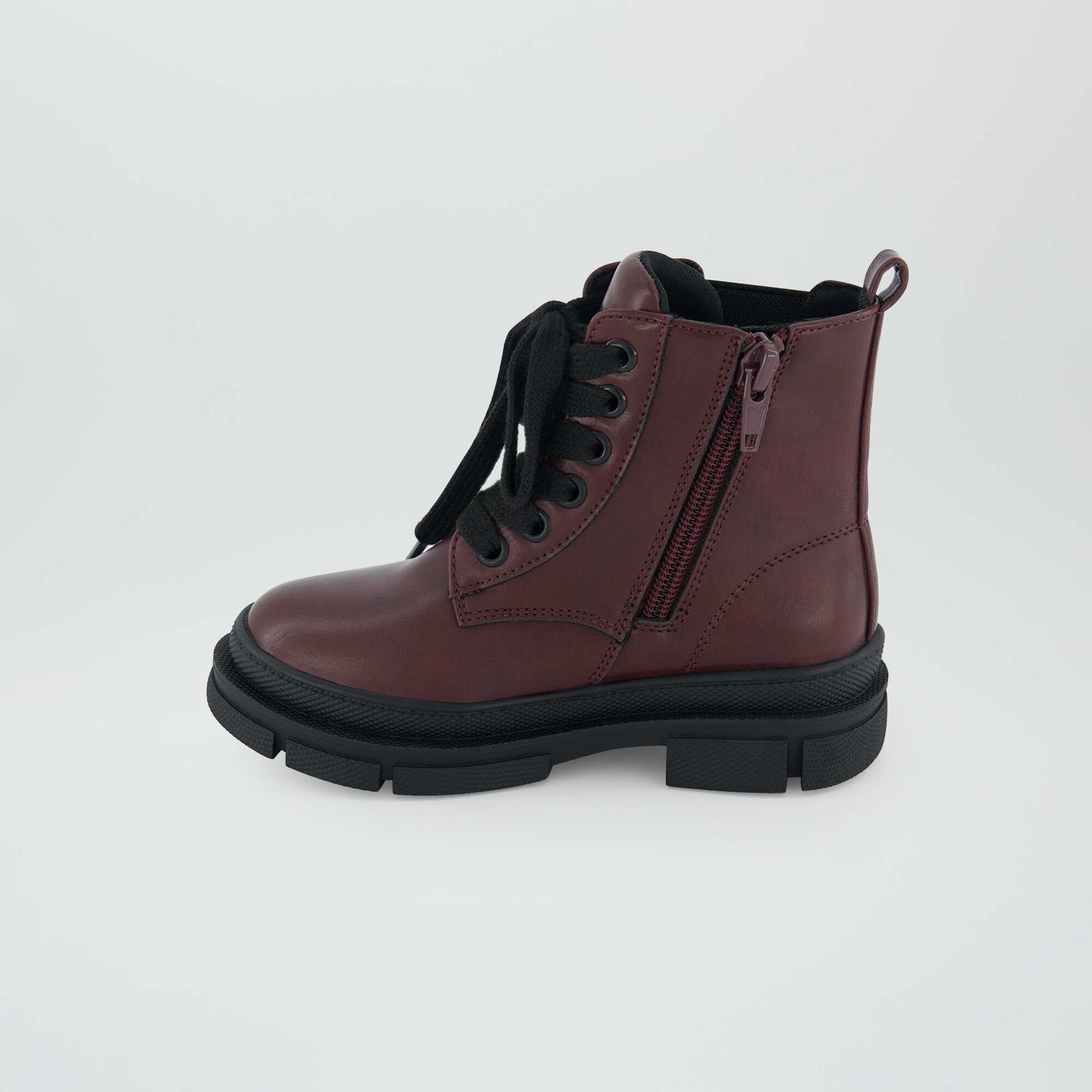 Lugged ankle boots RED