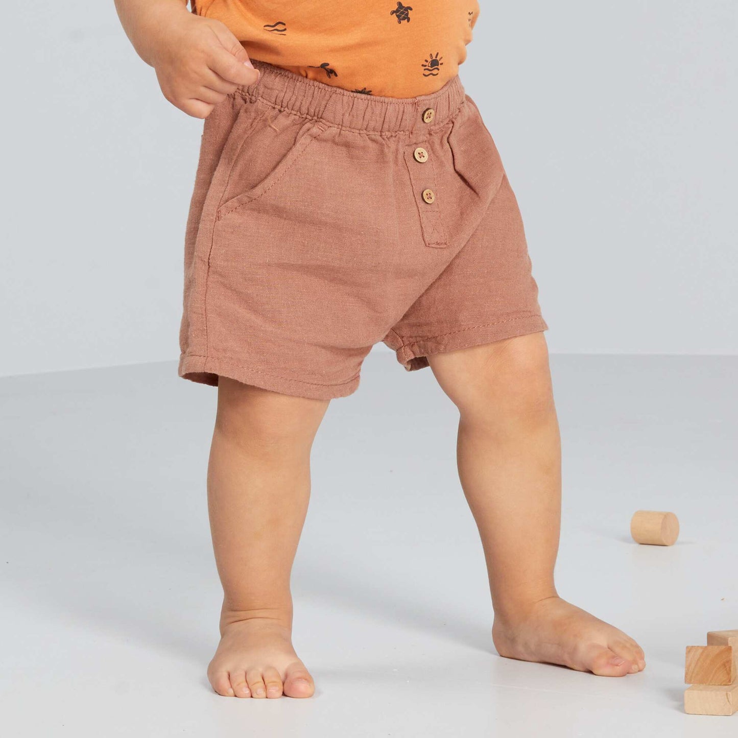 Plain cotton and linen shorts BROWN