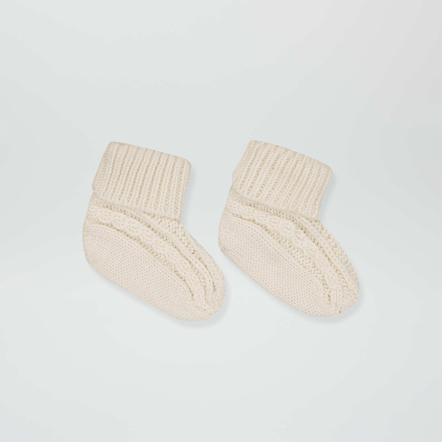 Knitted bootees BEIGE