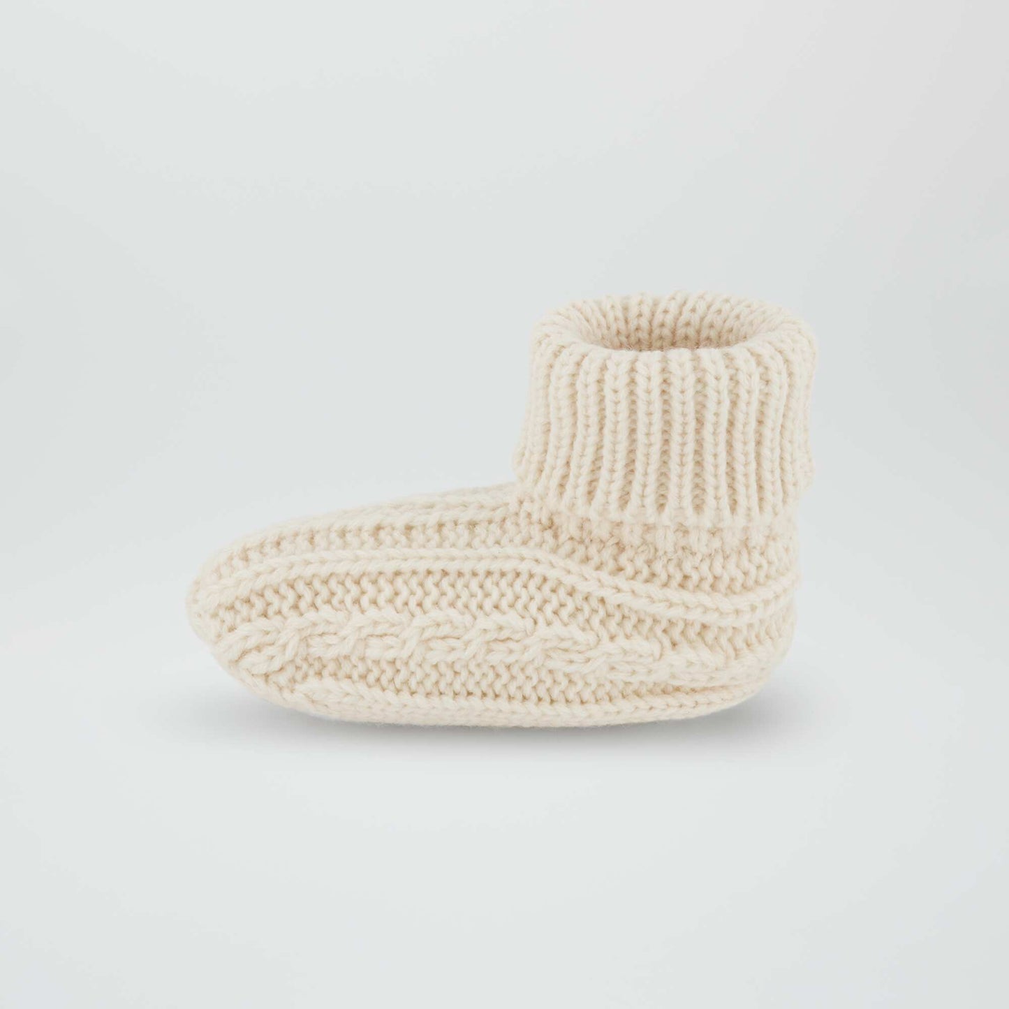 Knitted bootees BEIGE