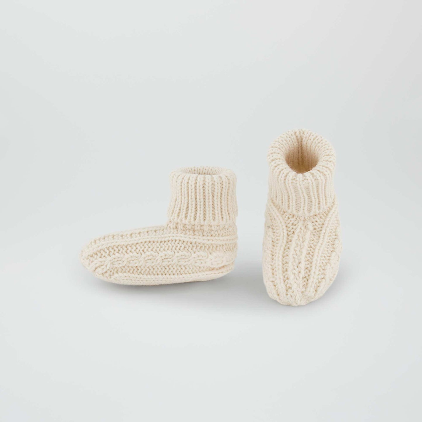 Knitted bootees BEIGE