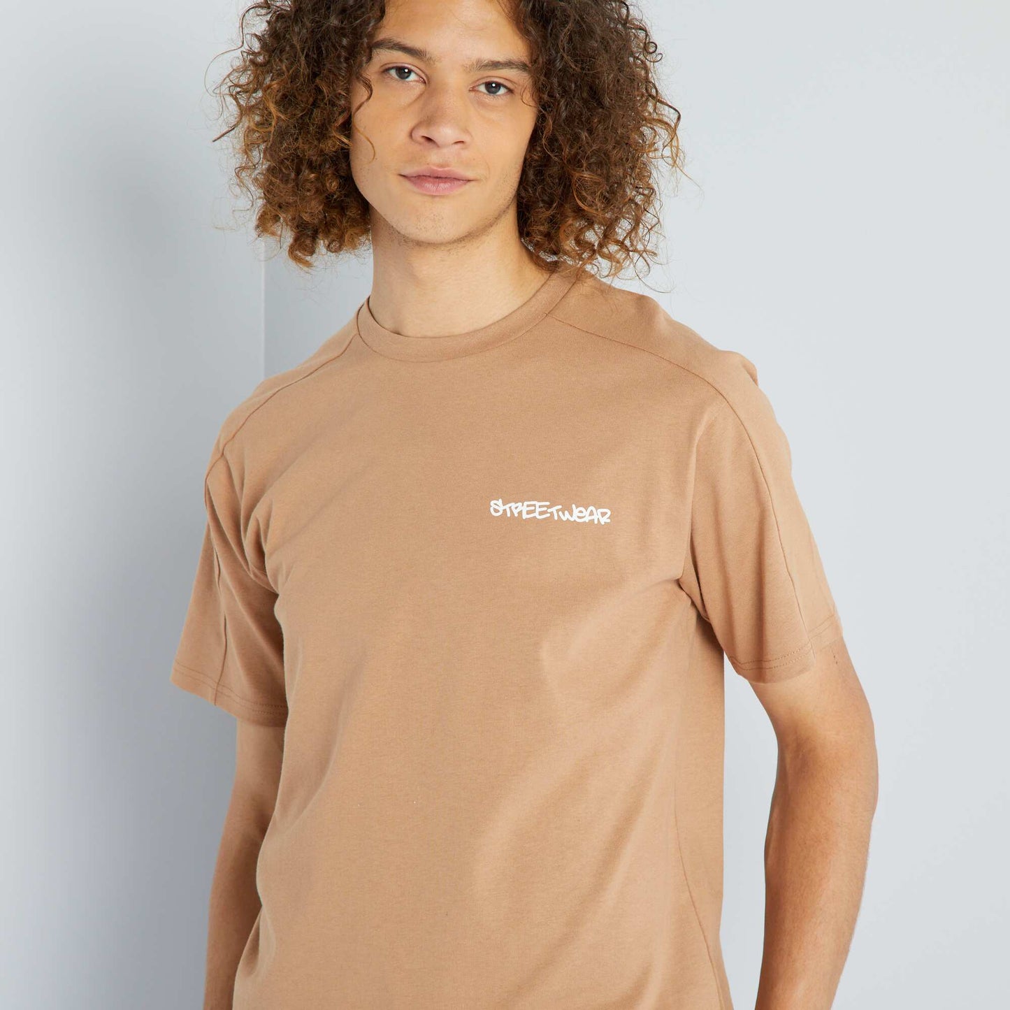 تي شيرت "Streetwear" برقبة مستديرة BEIGE