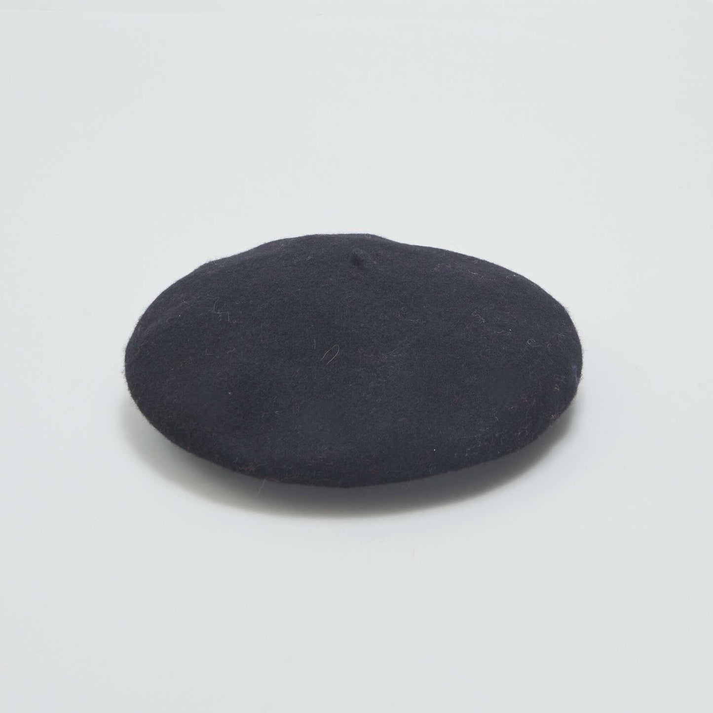 Warm wool beret BLACK