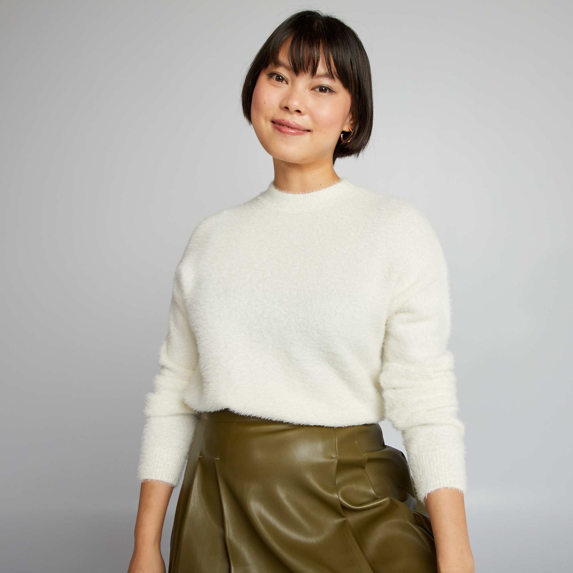 Fuzzy knit jumper WHITE MARCH