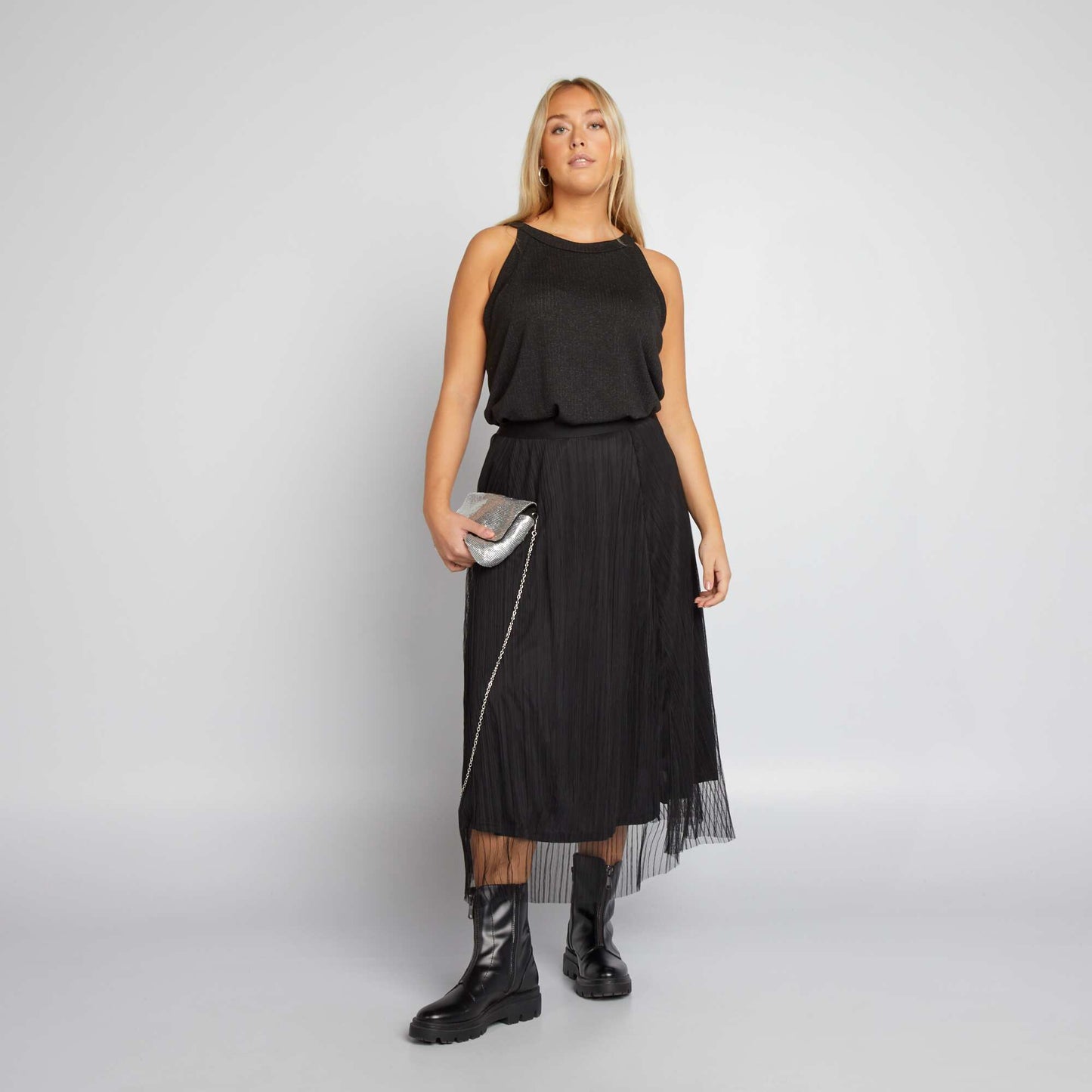 Vest top with cutaway armholes BLACK