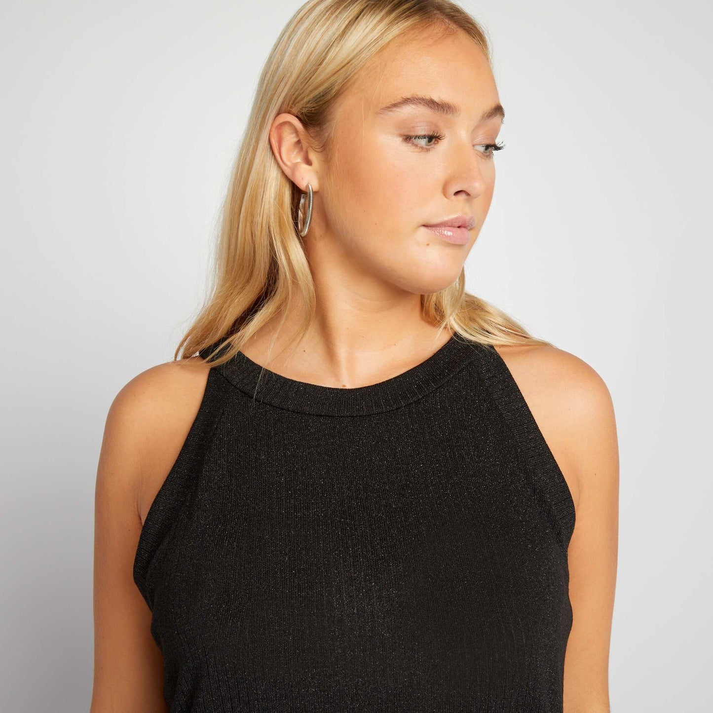 Vest top with cutaway armholes BLACK