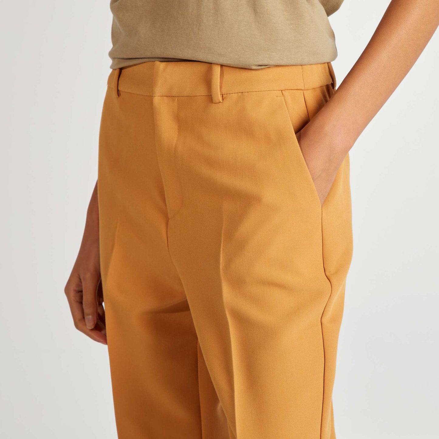 Cigarette trousers BROWN