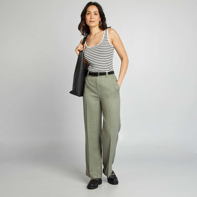 سترة أعلى أبيض