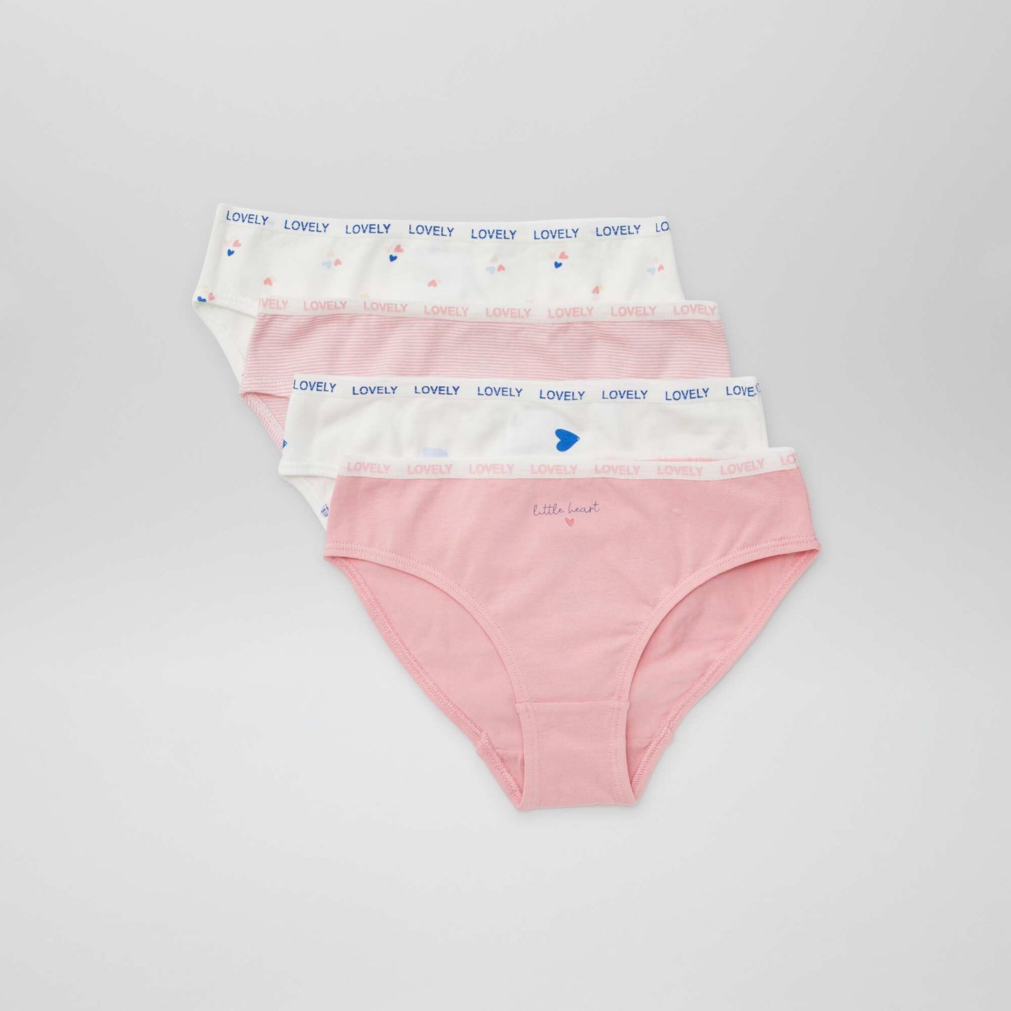 عبوة من 4 أزواج من السراويل الداخلية المطبوعة باللون الأبيض