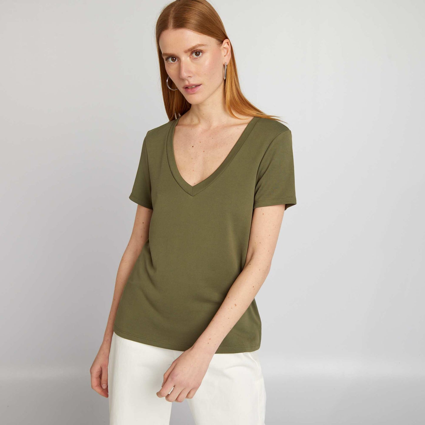 Stretch V-neck T-shirt KHAKI