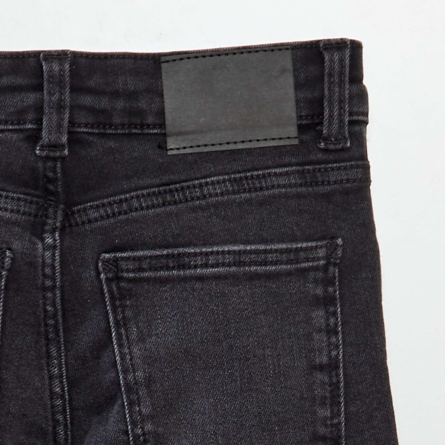 Skinny denim trousers. BLACK