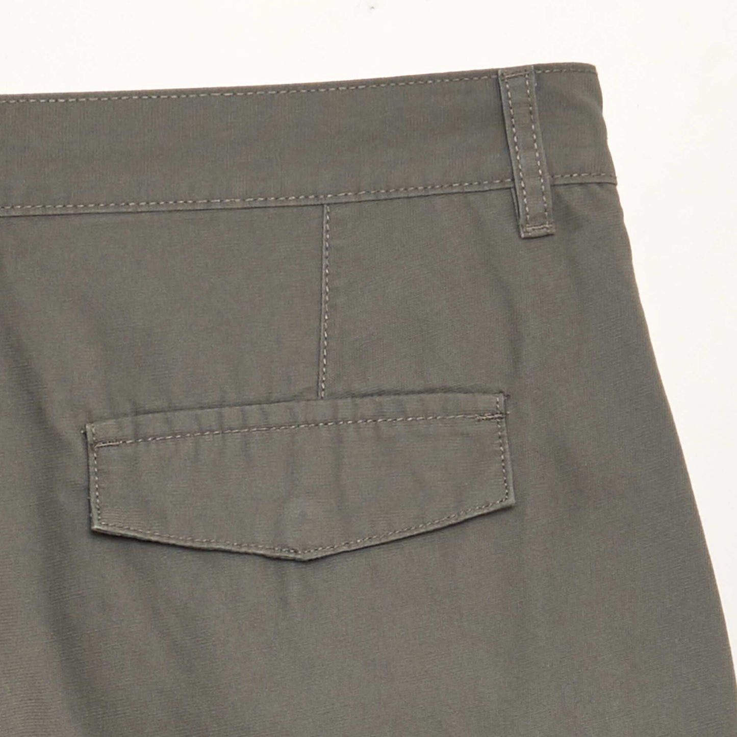 Bermuda shorts with side pockets KHAKI
